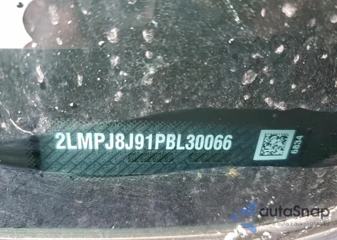 2023 Lincoln Nautilus z USA, uszkodzony, nr VIN 2LMPJ8J91PBL30066